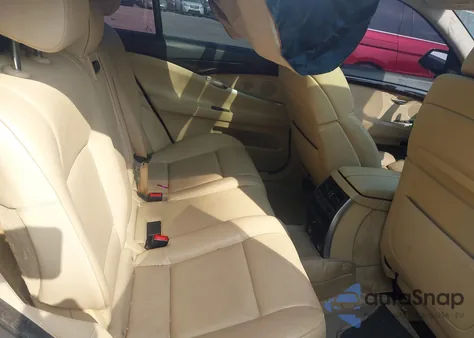 2011 BMW 535I Gran Turismo xDrive z USA, uszkodzony, nr VIN WBASP2C59BC337336